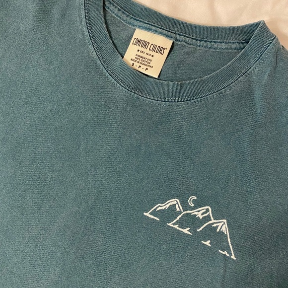 emerald green graphic tee - Picture 2 of 3
